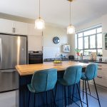 איך לבחור מטבח כפרי שמתאים בדיוק לבית שלכם